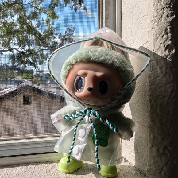 Mini Keroppi Raincoat & Rain Boots - Labubu Doll Clothes | Tiny Fashion - Picture 11 of 14